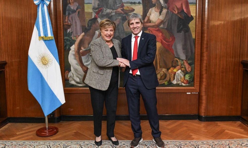 Kristalina Georgieva y Luis Caputo