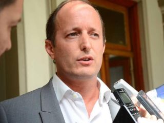 Mart�n Insaurralde confirm� que dio positivo a Coronavirus