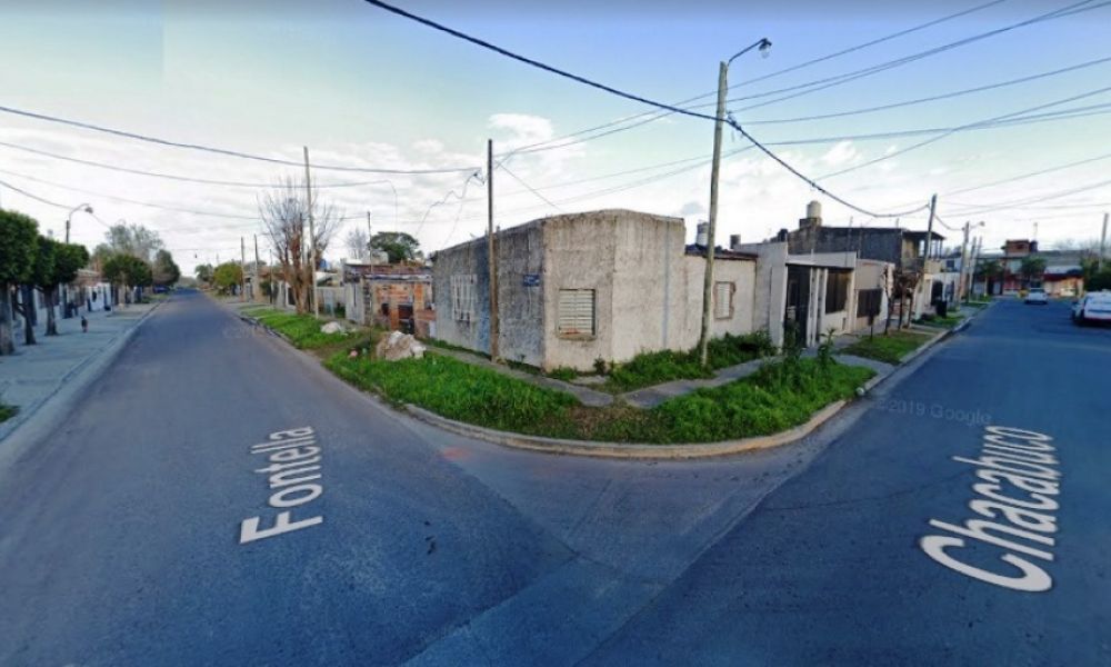 Desde una moto matan a un joven de un tiro