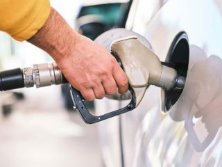 Combustibles en ascenso: Impacto en el consumo y cambio de hábitos