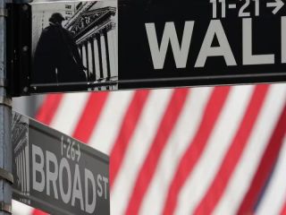 Wall Street alcanzó nuevos máximos y el riesgo país volvió a bajar: Señales positivas para los mercados