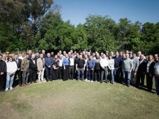 Intendentes: No alcanza con el peronismo