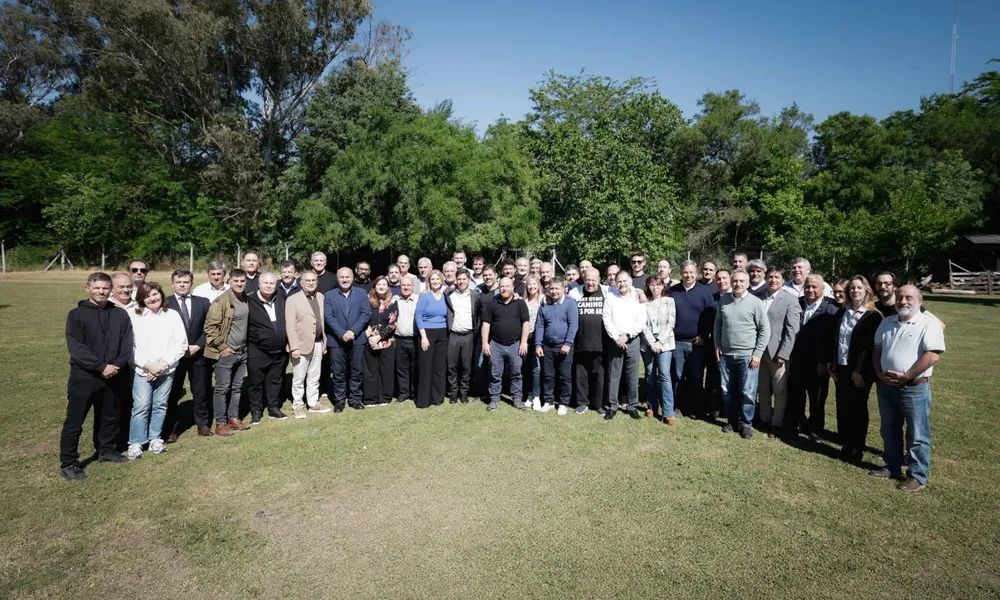 Intendentes: «No alcanza con el peronismo»