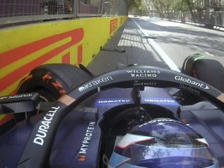 Franco Colapinto choc su Williams contra el muro en su debut en Bak
