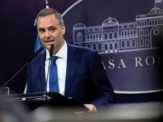 Fin a la cultura del castigo al que ahorra: El Gobierno lanza un blanqueo con guiño al consumidor