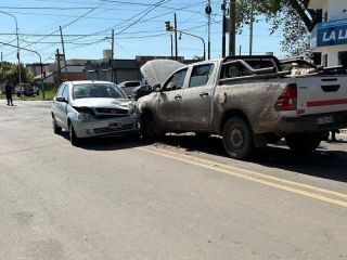 Impactante choque mltiple en Av. de Mayo: Cuatro heridos y demoras en el trnsito