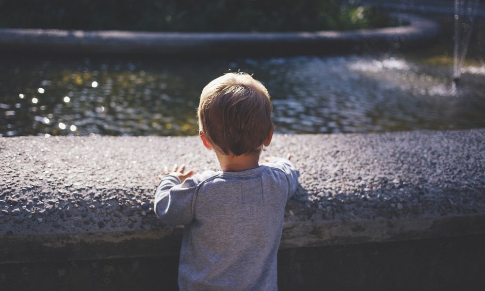 Desesperada búsqueda de un niño desaparecido