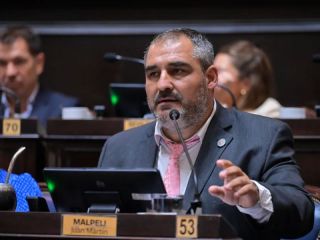 Buscan regular la inteligencia artificial en campañas electorales para frenar fake news y deepfakes