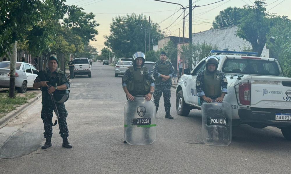Operativo antidrogas en barrio 12 de Octubre: 5 detenidos
