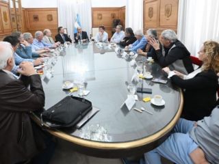 Gobierno y CGT avanzan en dilogo para resolver conflictos laborales