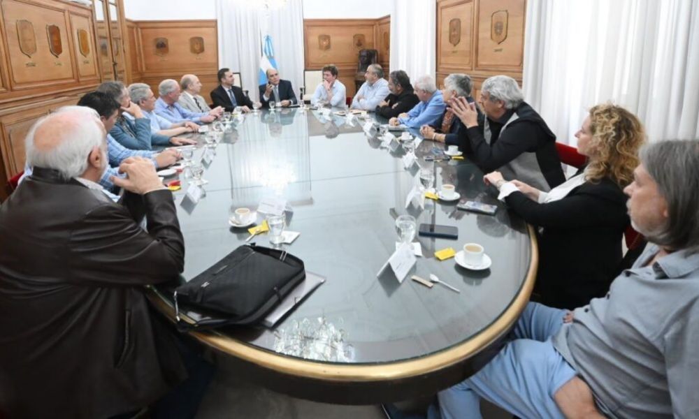 REunión clave entre el Gobierno y la CGT