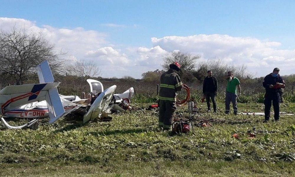 Cae un avión en Berazategui. Dos muertos