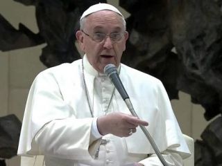 El Papa Francisco pide que acojan a refugiados