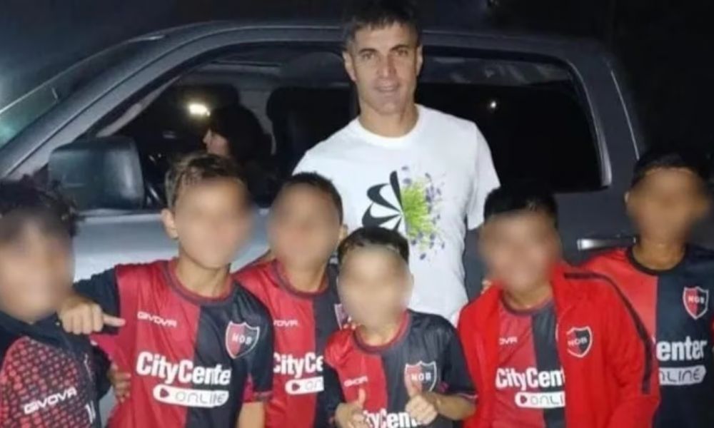 Niños sancionados por una foto