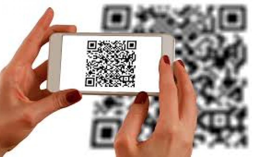 Pagos en dólares con débito y QR
