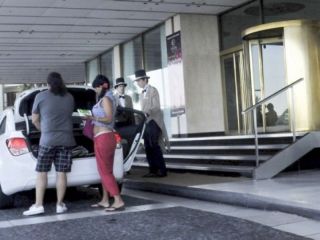 Proyecto para eximir a hoteles del impuesto inmobiliario