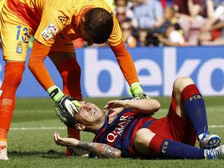 Messi sufri la rotura de ligamento interno