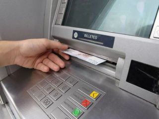 Reforma laboral: Las cuentas sueldo podr�an dejar de ser gratuitas