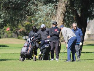 Un domingo a puro golf en el Club Sirio Libanés