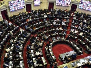 La lista de diputados que fueron electos para asumir en diciembre por cuatro aos