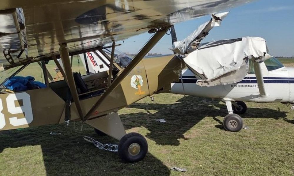 Chocaron dos aviones en la pista del aeroclub
