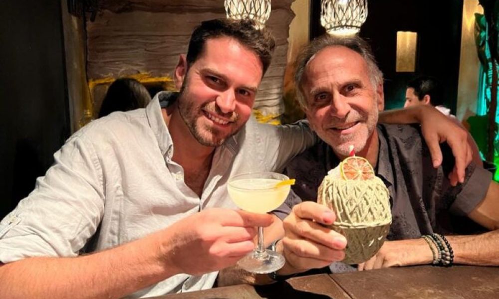 El cordobés Rodolfo Skarisevski  junto a su hijo Jhonatan