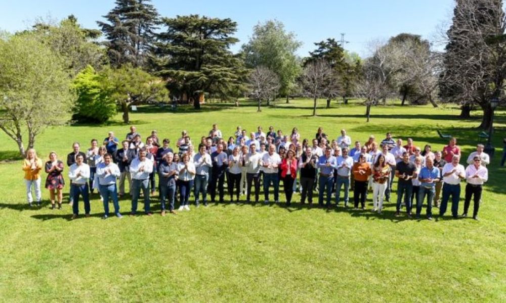 Primera foto de unidad de Juntos