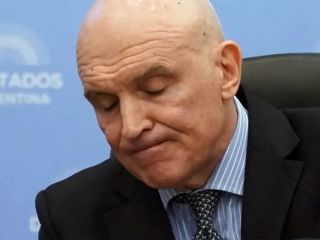 Espert: Pas de ser doctor en economa a narco, no lo puedo creer