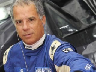 El ex piloto Roberto Urretavizcaya se accident y est grave