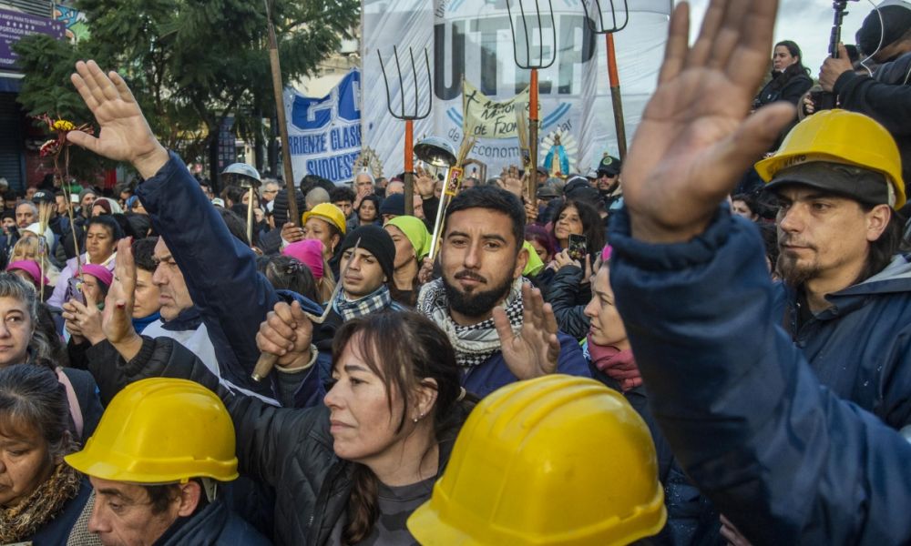 «Paz, Pan, Tierra, Techo y Trabajo»