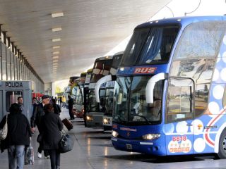 Transporte: Argentina desregula los servicios de media y larga distancia