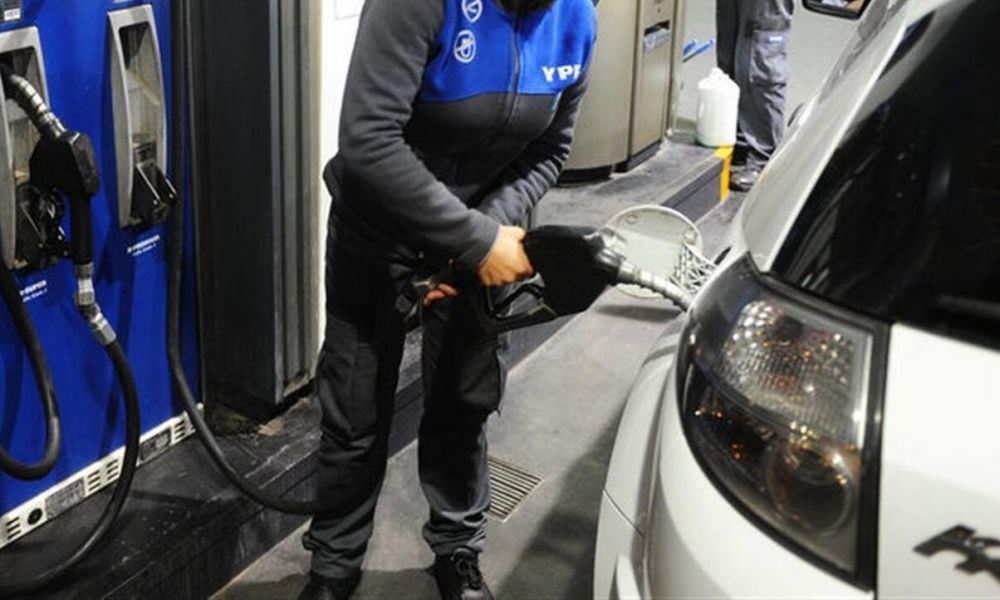 YPF sube 9,5% la nafta a partir de hoy lunes