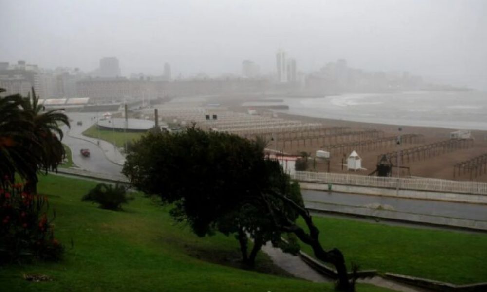 Alertan por vientos con forma de ciclón subtropical