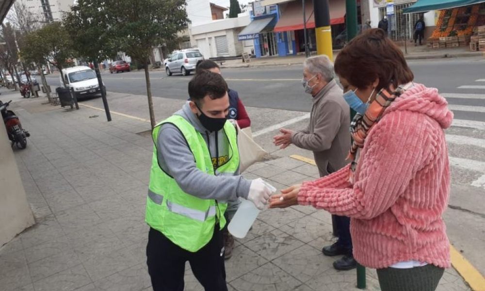 Defensa Civil en la calles