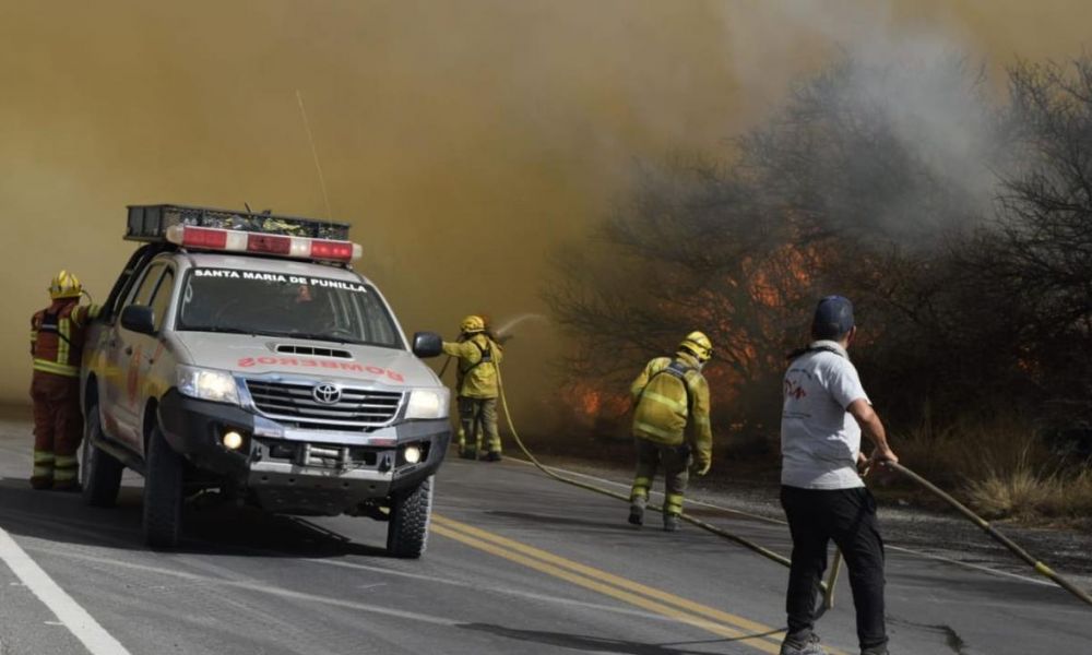 Incendio de Punilla contenido, solo Chancaní persiste