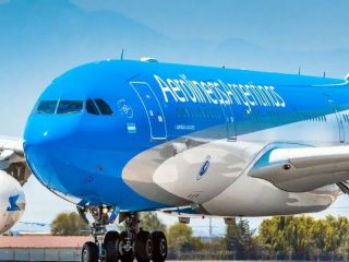 El Estado elimina la obligatoriedad de contratar a Aerolneas Argentinas