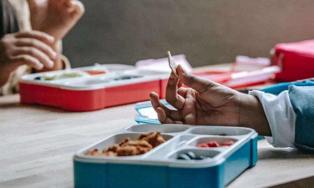 Entornos alimentarios poco saludables en escuelas