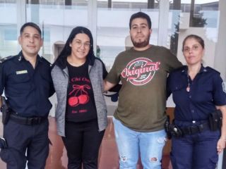 Héroes de uniforme: Subcomisario y Teniente salvan la vida de un bebé en situación crítica