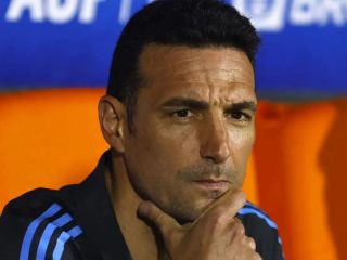 Lionel Scaloni sigue de cerca la lesión de Lionel Messi antes del Mundial 2026