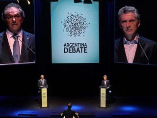 Macri y Scioli en un histrico debate de cara al balotaje