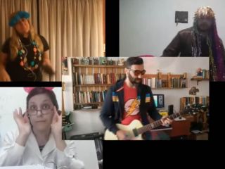 Pergamino: Directivos, profesores y preceptores sorprendieron a los estudiantes con un clip