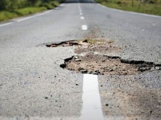 Banderazo en las rutas: Vecinos vuelven a protestar por el mal estado vial