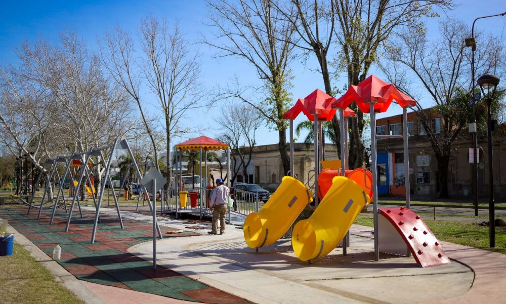 Plaza Ferroviaria en Parque España
