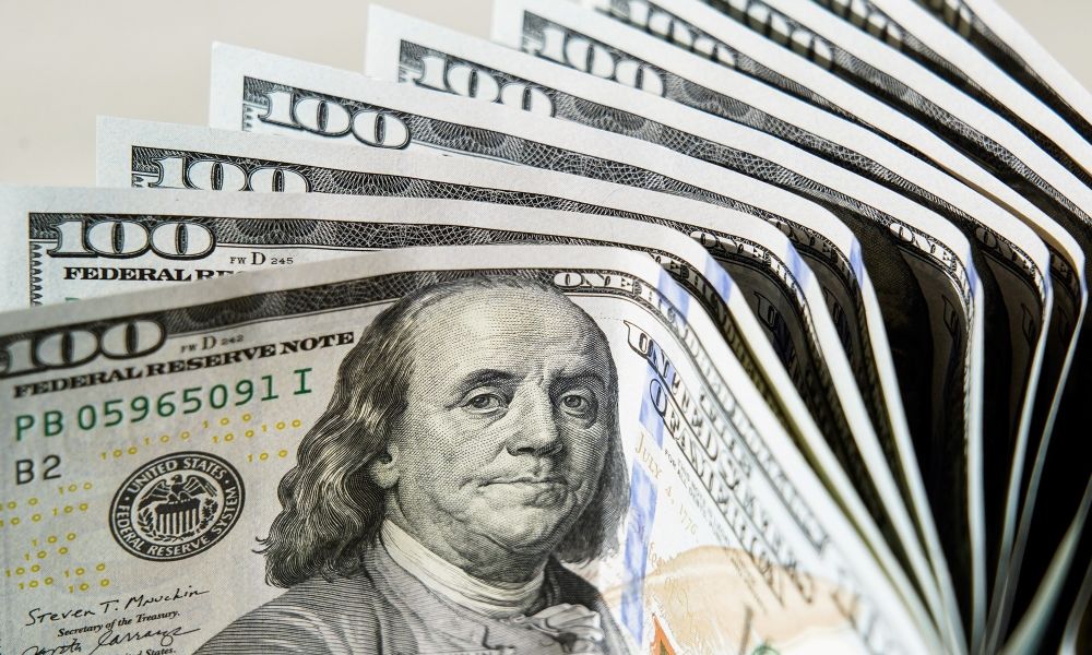 El dólar blue cierra una semana con una suba