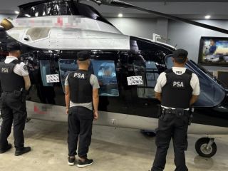 Secuestran el helicptero que aterriz sin permiso en Pinamar