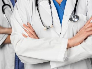 Paro de médicos y odontólogos de PAMI: Qué días no habrá atención y qué servicios estarán garantizados