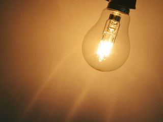 Aumentan las tarifas de luz en abril