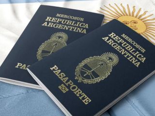 Escándalo por fallas en miles de pasaportes argentinos