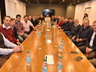 Javier Martnez se suma a denuncia de 58 intendentes opositores contra Kicillof