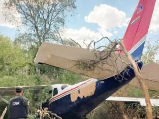 Cayó la red detrás del narcoavión en Salta: detuvieron a los pilotos bolivianos y hallaron 364 kilos de cocaína
